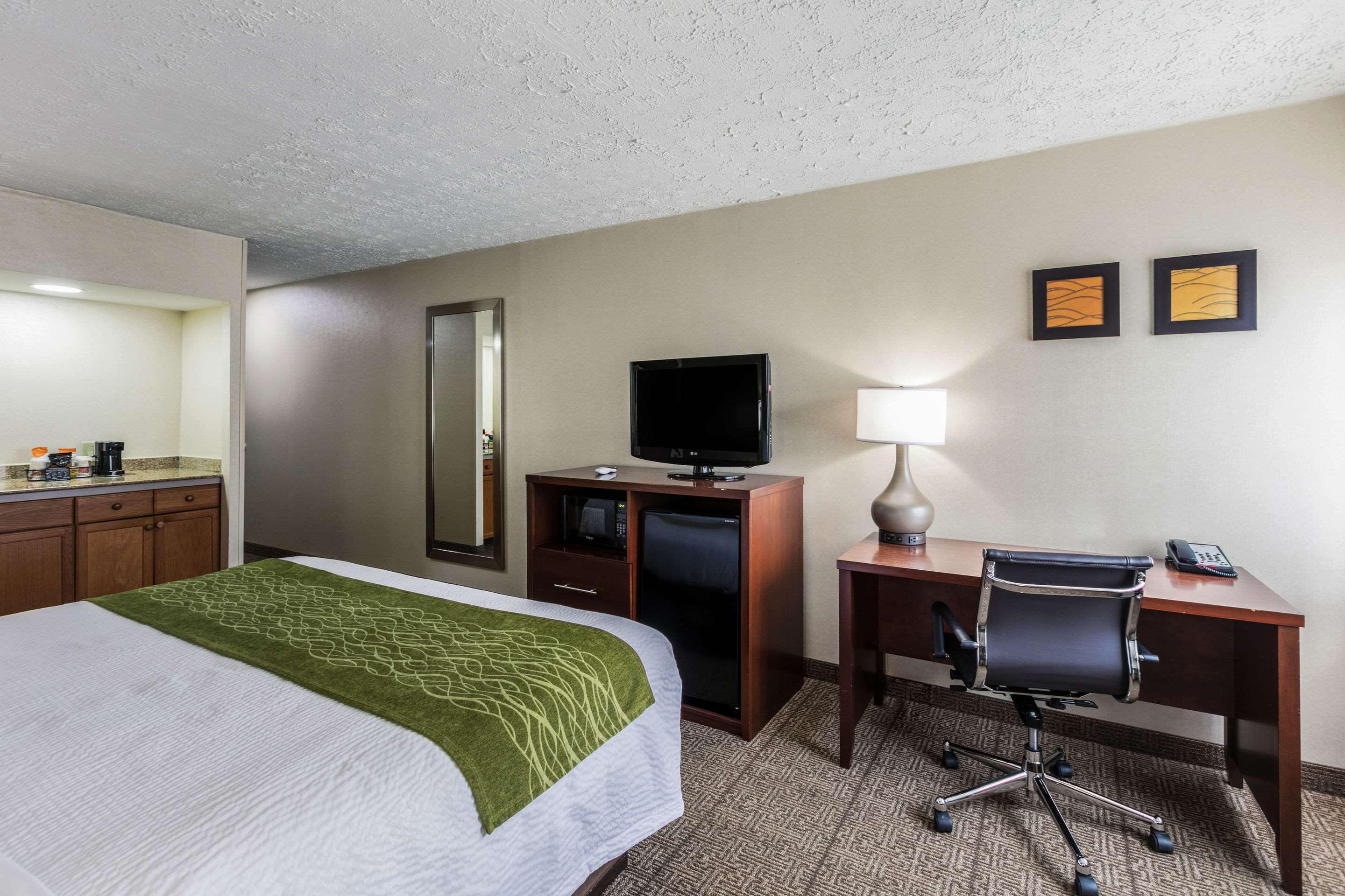 Comfort Inn Medford-Long Island Eksteriør bilde