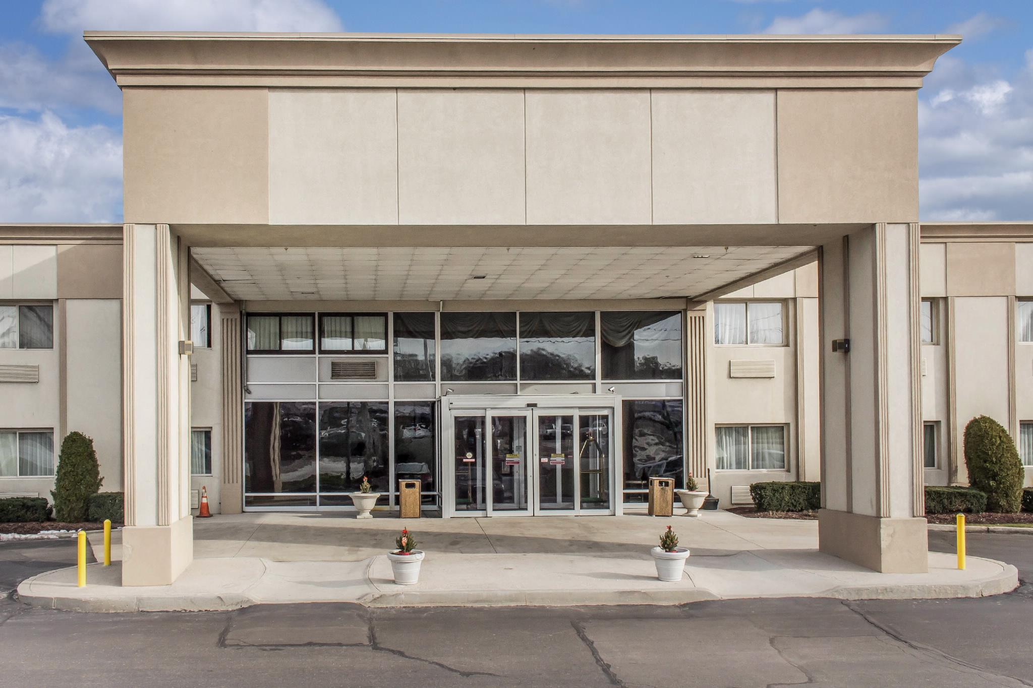 Comfort Inn Medford-Long Island Eksteriør bilde