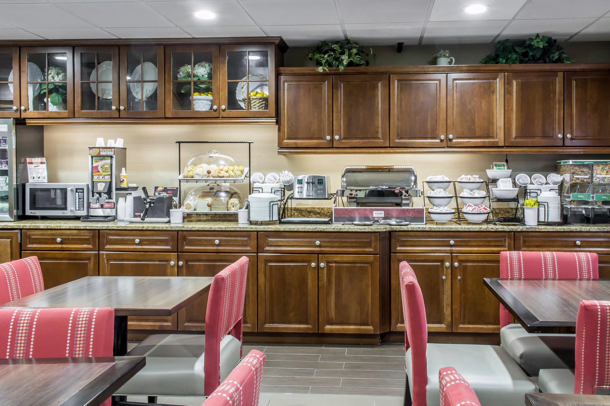 Comfort Inn Medford-Long Island Eksteriør bilde