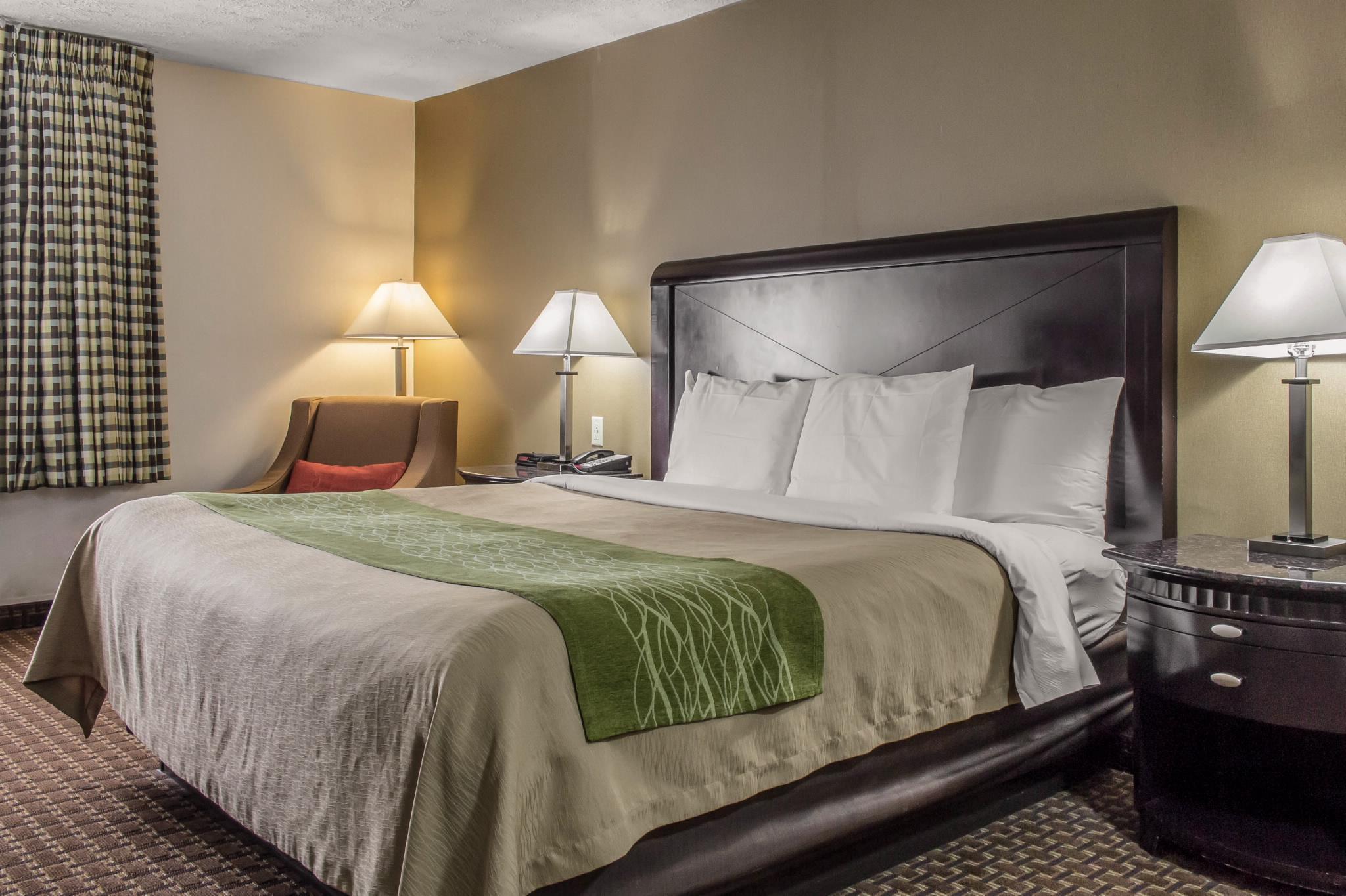 Comfort Inn Medford-Long Island Eksteriør bilde