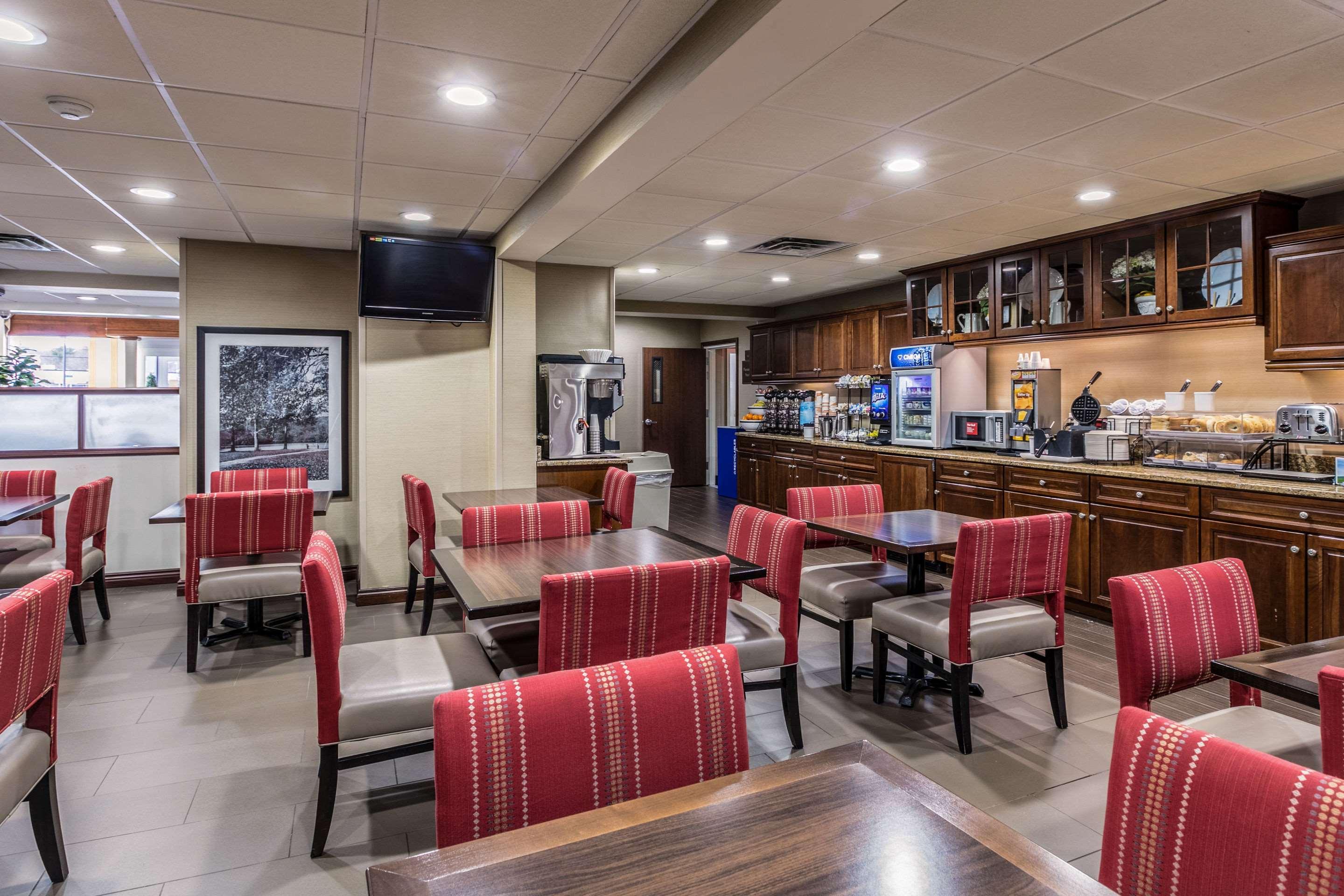 Comfort Inn Medford-Long Island Eksteriør bilde