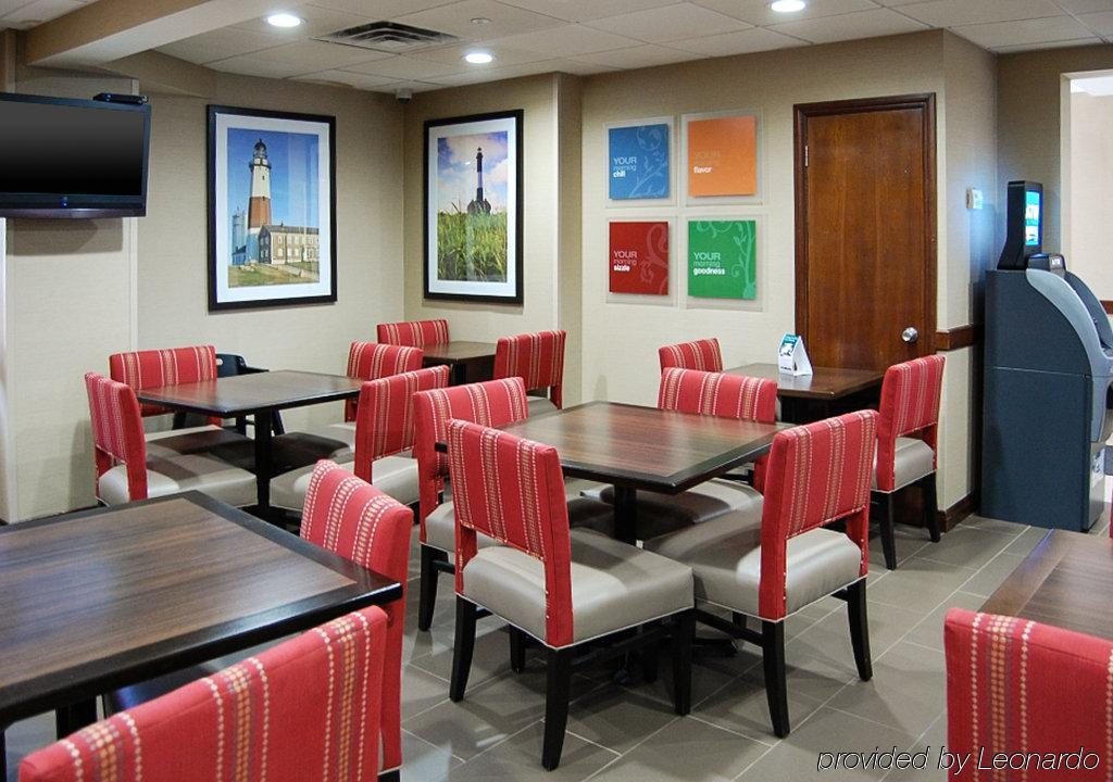 Comfort Inn Medford-Long Island Eksteriør bilde