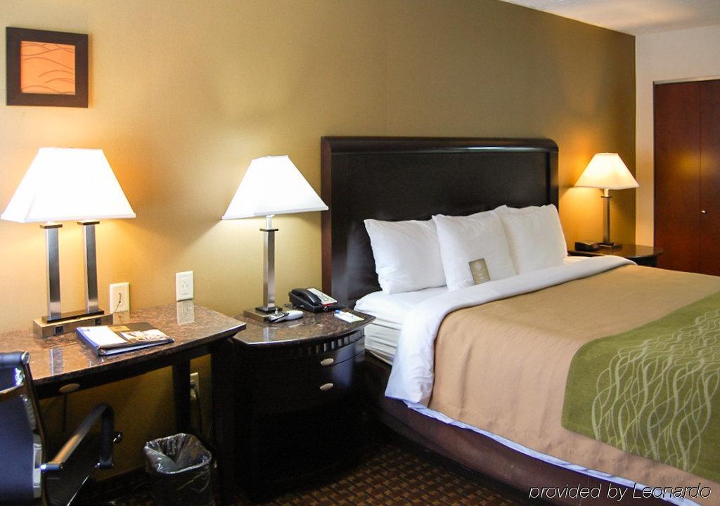 Comfort Inn Medford-Long Island Eksteriør bilde