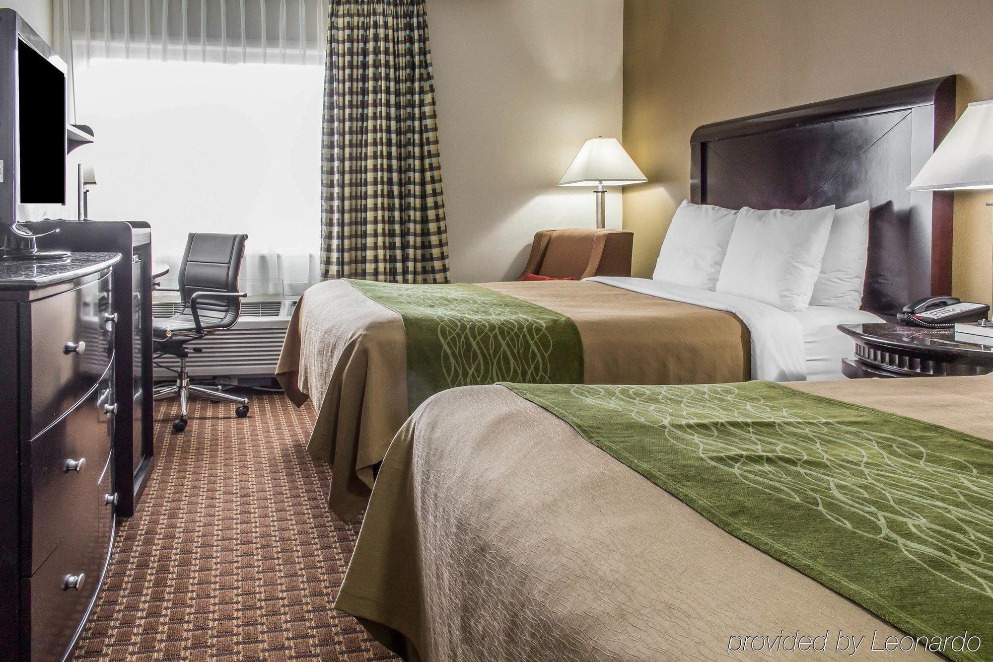 Comfort Inn Medford-Long Island Eksteriør bilde